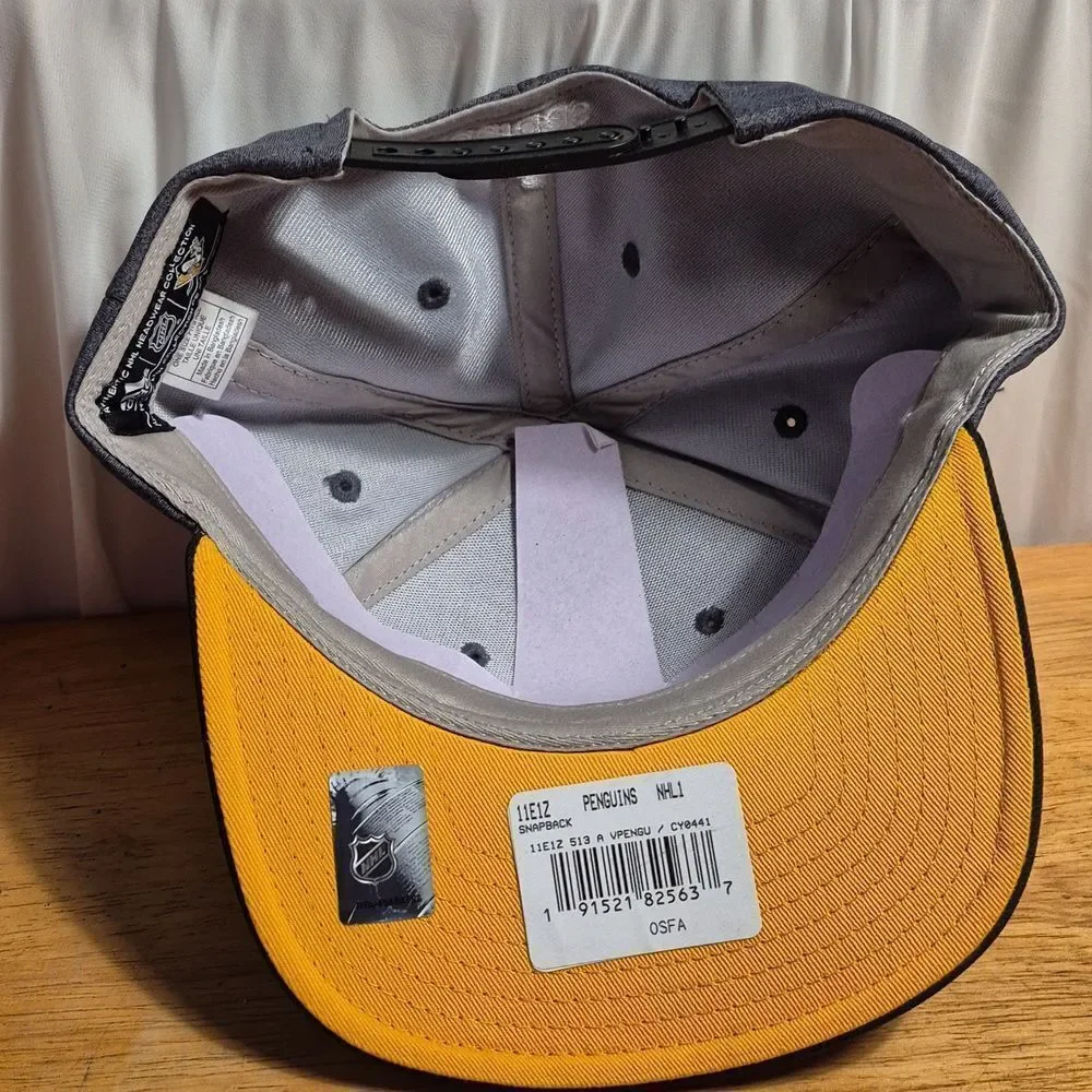 Adidas Pittsburgh Penguins Snapback Hat - New
